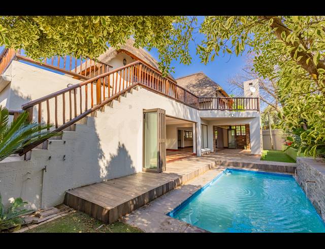 4 BEDROOM HOUSE FOR SALE IN DOUGLASDALE